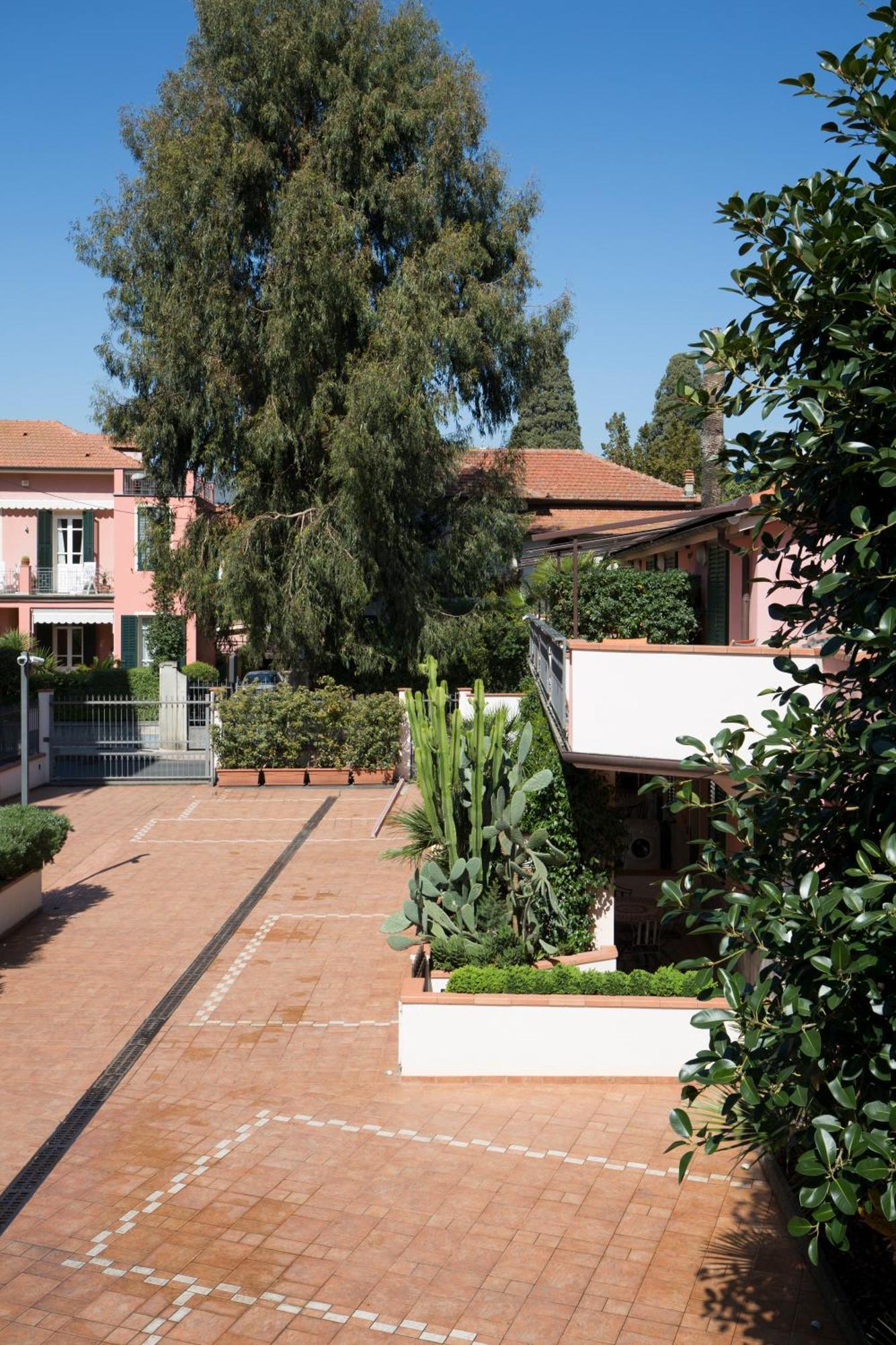 World Village Apartments Diano Marina Exterior photo