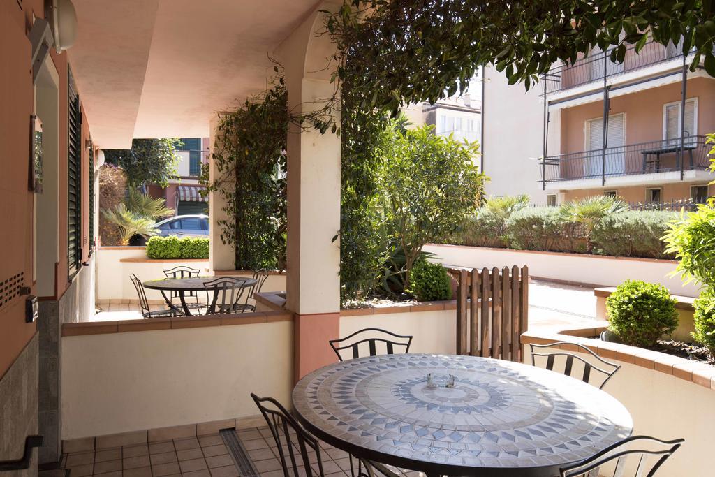 World Village Apartments Diano Marina Exterior photo