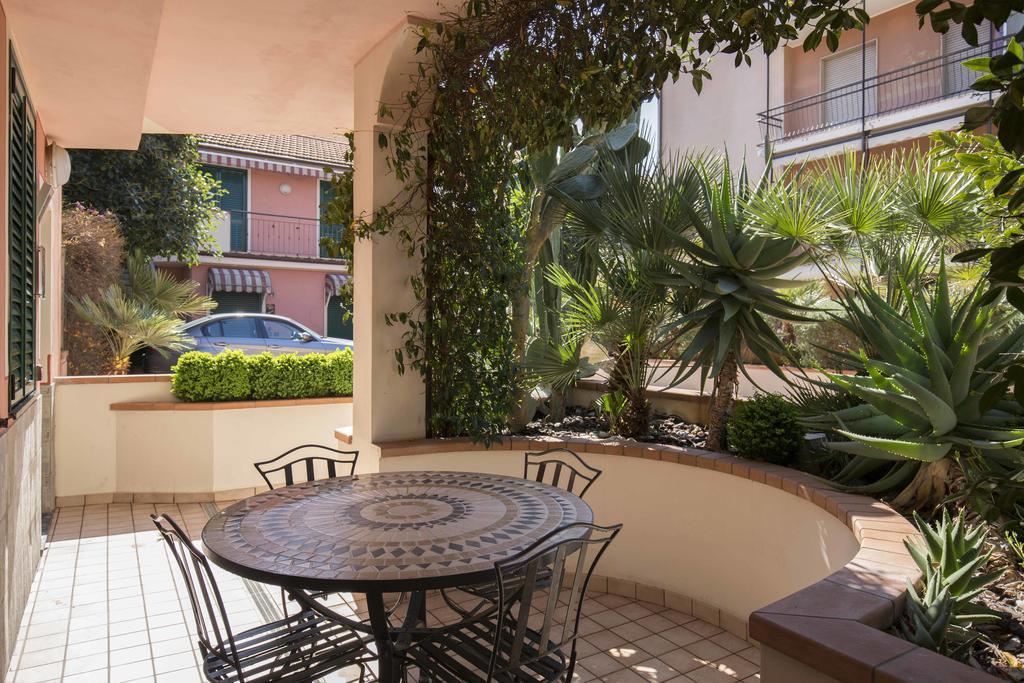 World Village Apartments Diano Marina Exterior photo