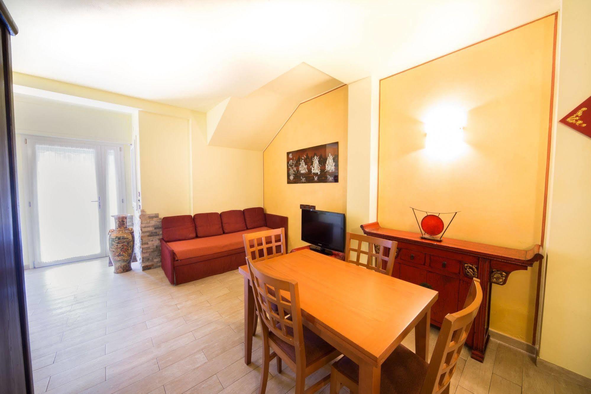 World Village Apartments Diano Marina Exterior photo