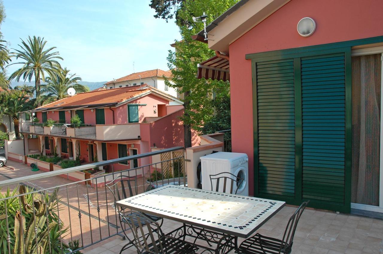 World Village Apartments Diano Marina Room photo